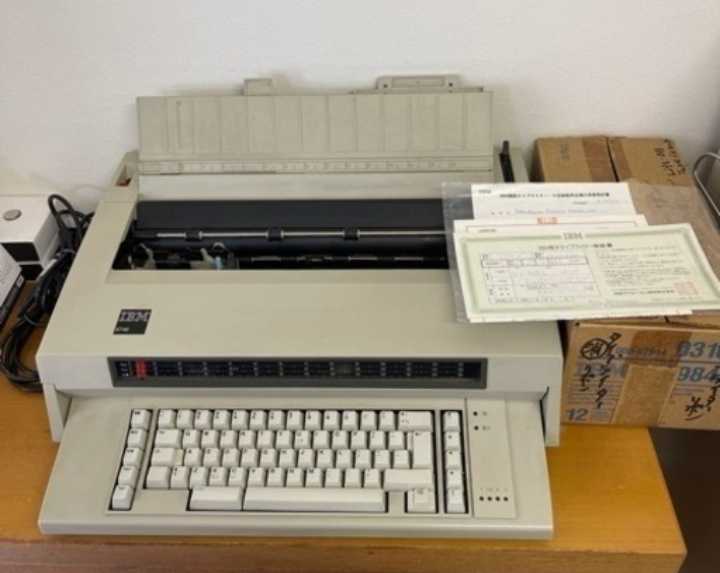 電動タイプライターIBM6746 IBM 英文タイプライター 送料1600円 東京