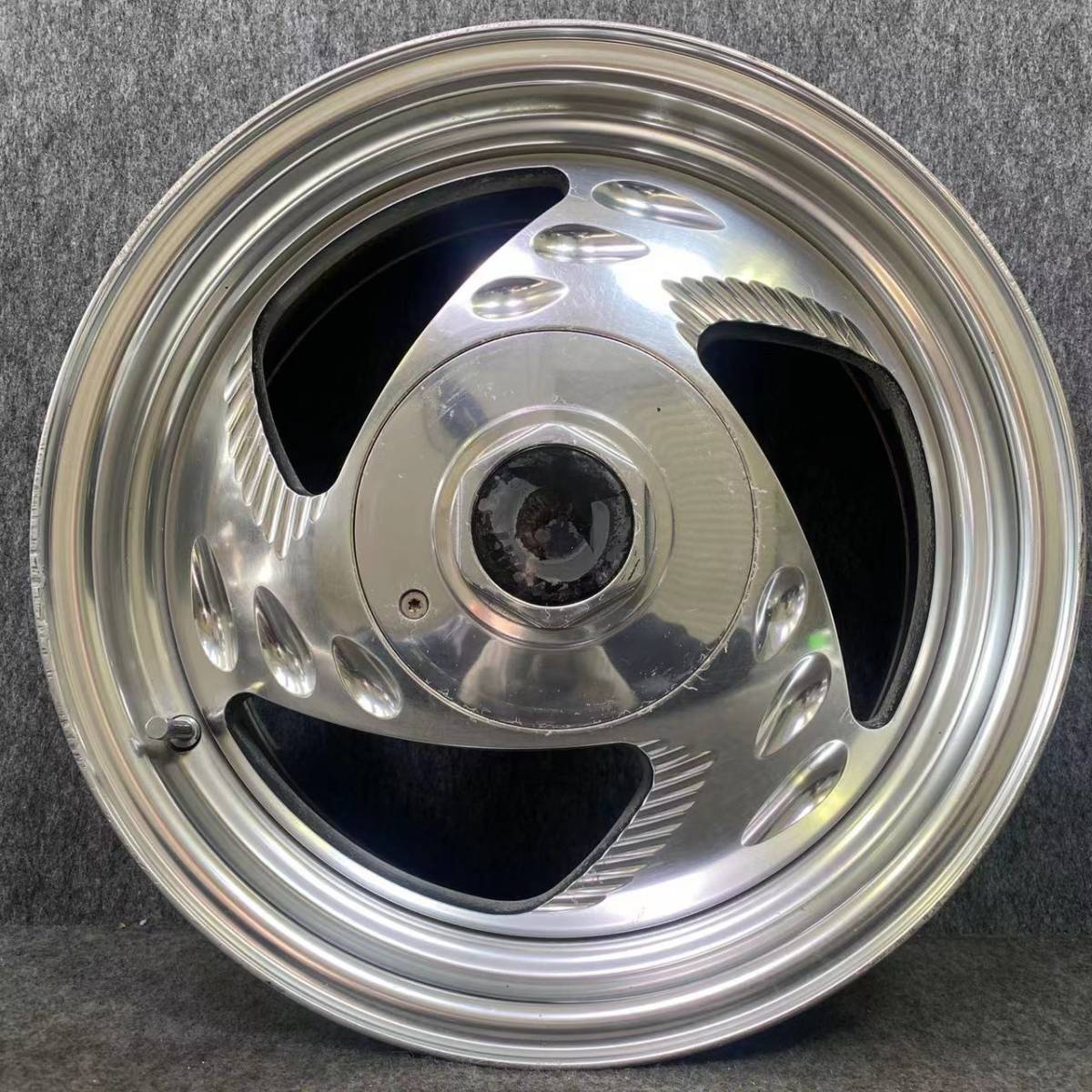 ENKEI 16インチ 7JJ +35 2本 ENKEI 16インチ 7JJ +35 2本 エンケイ 車用ホイール 16インチ 7J」の
