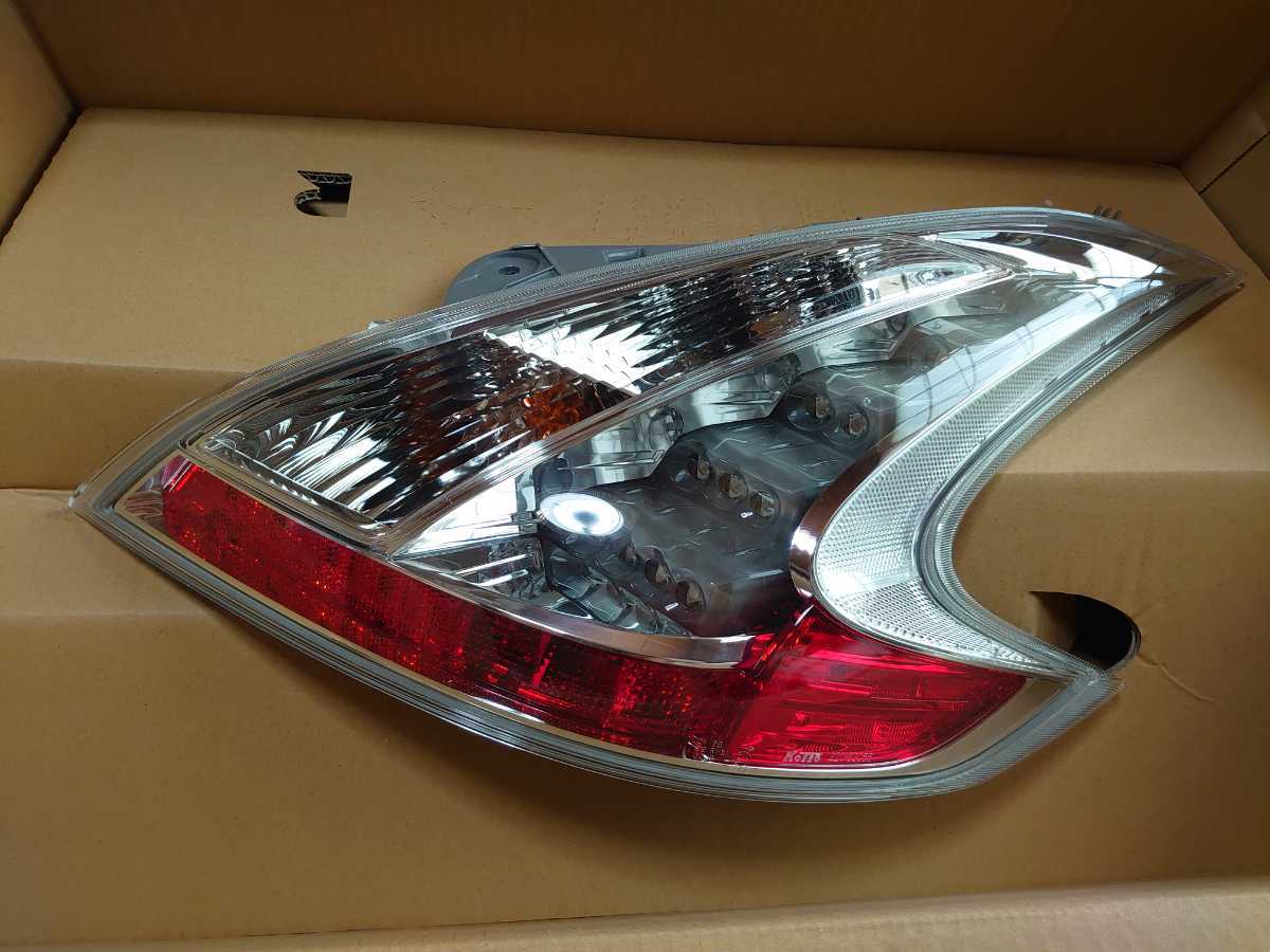 Z34フェアレディZ☆純正クリアテールランプ☆良品☆テールレンズ