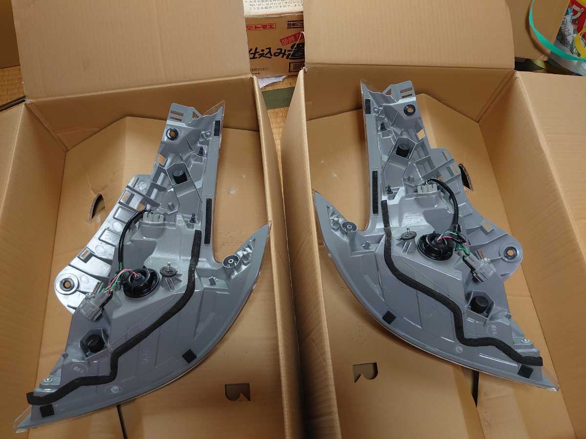 Z34フェアレディZ☆純正クリアテールランプ☆良品☆テールレンズ 