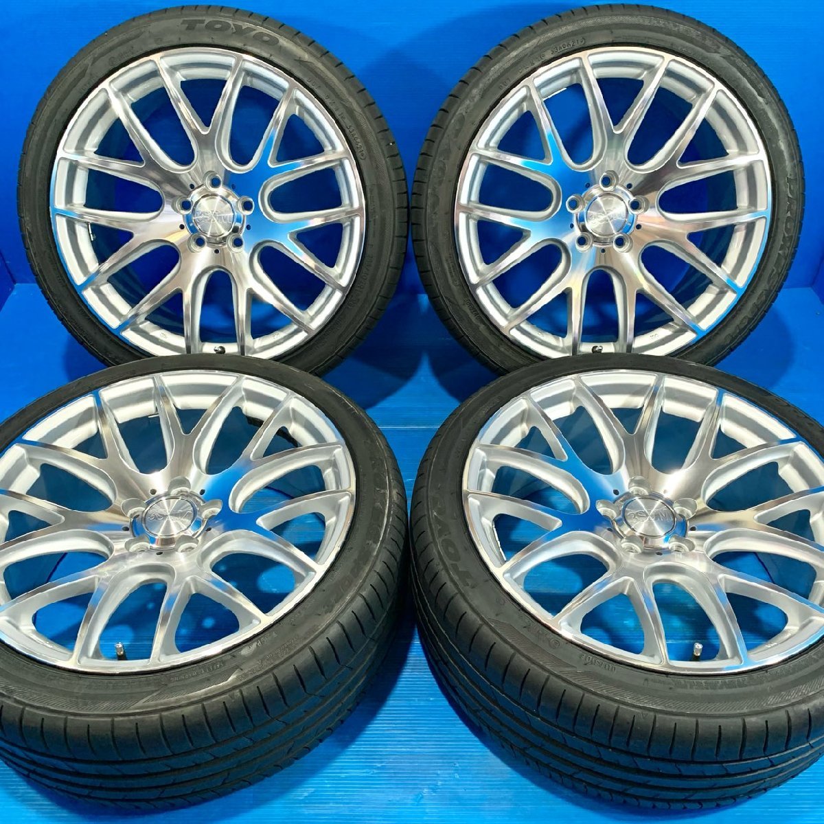 美品 3SDM 0.01 CAST 19インチ 8.5J +42 5/112 57.1Φ TOYO