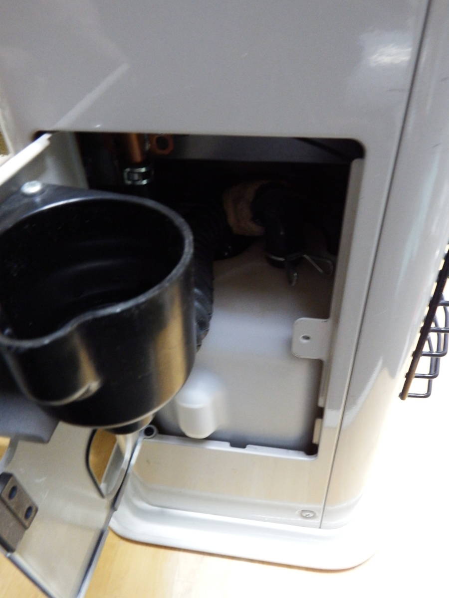 コロナ　スペースネオ FF式 床暖、ストーブ　UH-FSG7014K 引取可能 札幌発！ 引き取り及び近郊配達限定出品！ コロナFF床暖対応石油 - CORONA コロナFF床暖石油ストーブ！