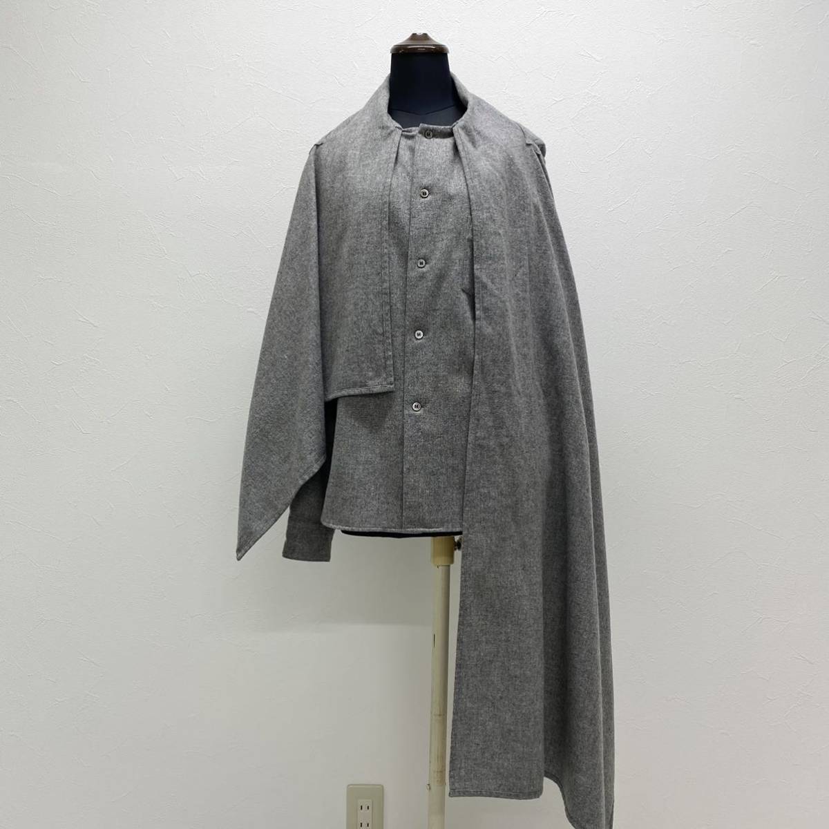  10aw COMME des GARCONS COMME des GARCONS コムコム ギャルソン ウール ナイロン マント ポンチョ ドッキング アシンメトリー シャツ M(長袖シャツ)｜売買されたオークション情報、yahooの商品情報をアー 女性用