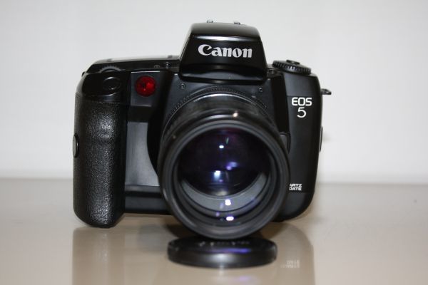 Canon EOS 5 QUARTZ DATE + EF 135mm 1: 2.8 SOFTFOCUS /発送サイズ:A
