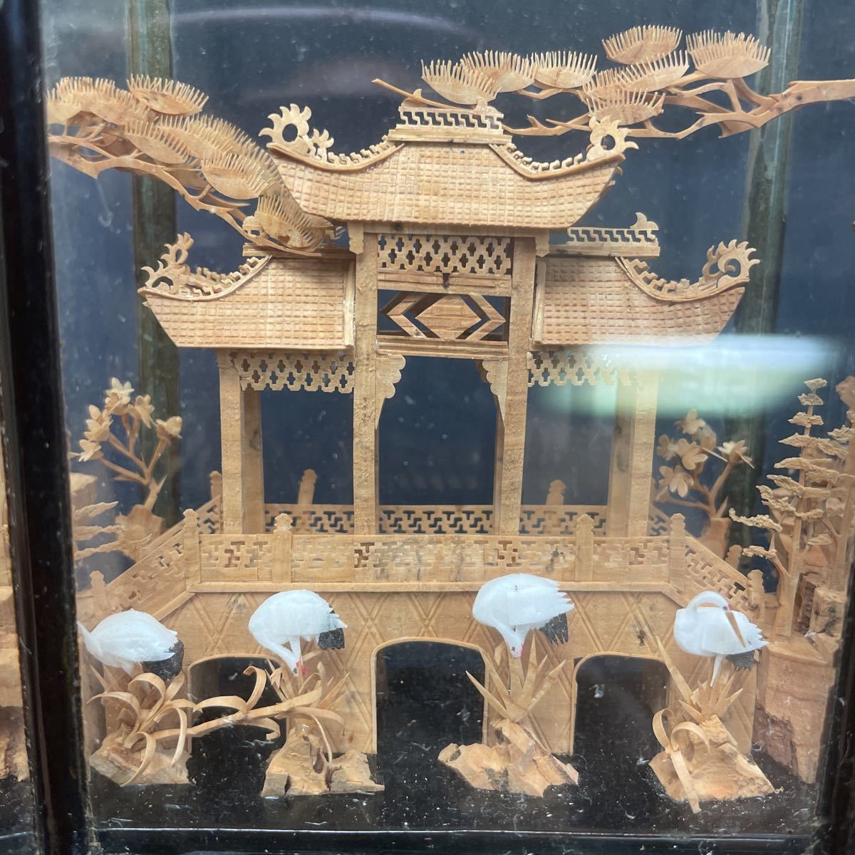中国工芸品 コルク細工 中国美術品 コルク彫刻 ガラスケース軟木画 