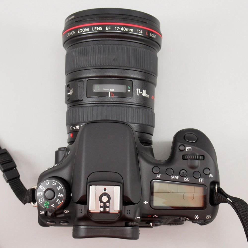 1円スタートCanon EOS 70D ボディ 動作確認済み デジタル一眼