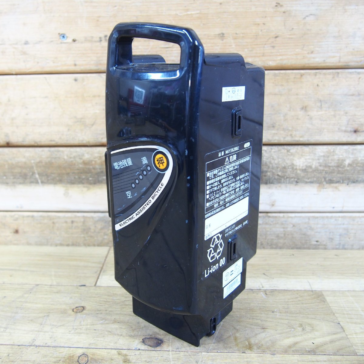 【品質保証】 1W1109-3 Panasonic パナソニック リチウムイオンバッテリー NKY382B02 電動自転車用 12Ah 長押し4点灯(電動アシスト自転車用バッテリー)｜売買されたオークション情報、yahooの商品情報をアーカイブ 電動アシスト自転車用バッテリー