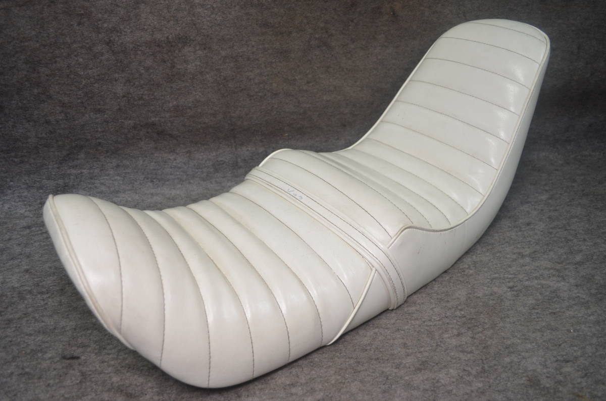 cb250n/400n シート FRP製 Y22-0851】HONDA CB250/400N用 チョビ3段