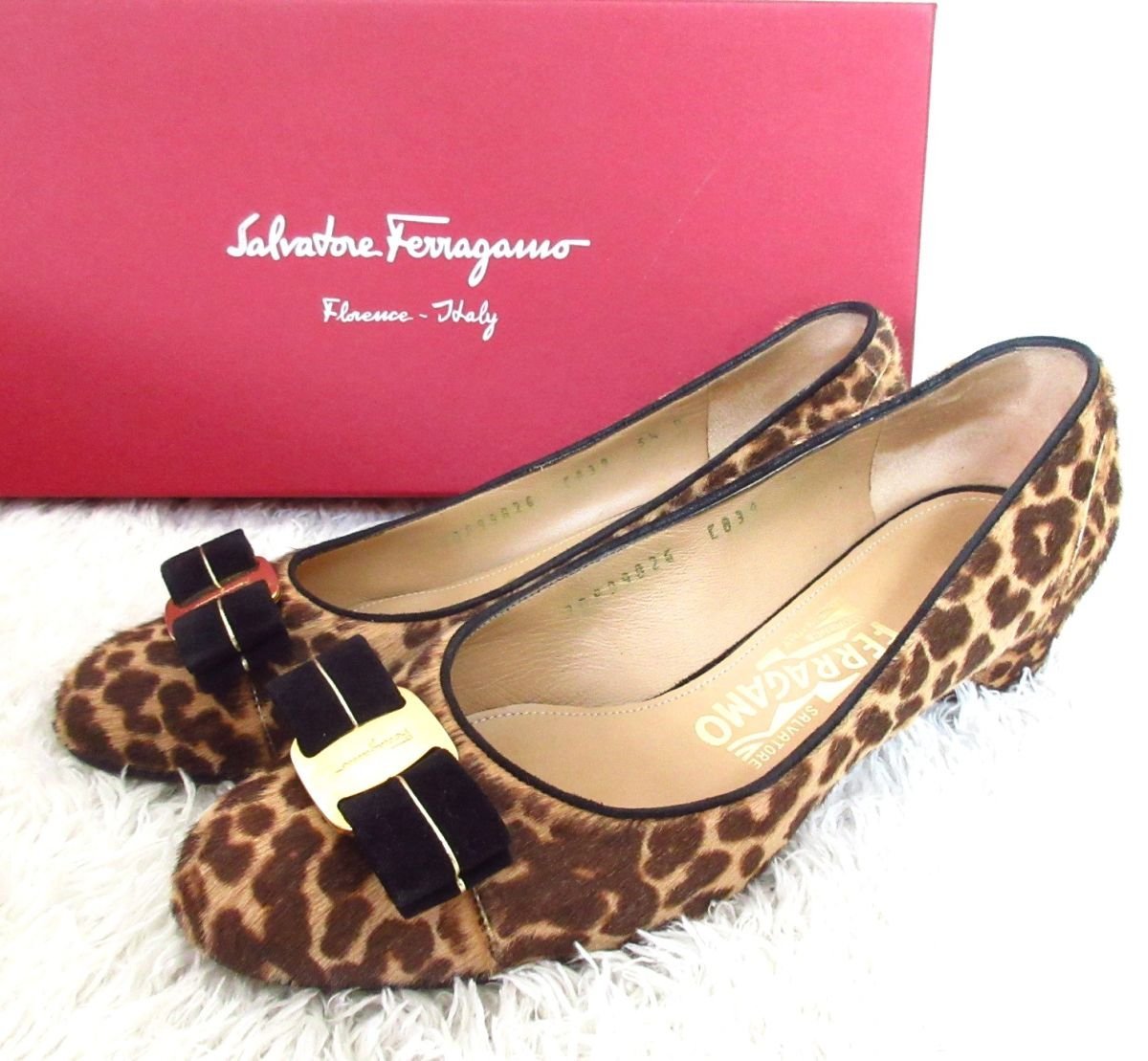 美品 Salvatore Ferragamo サルヴァトーレフェラガモ レオパード柄