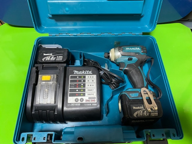 マキタ 14.4V 充電式インパクトTD136D バッテリー3個付き マキタ 14.4V 充電式インパクトTD136D バッテリー3個付き