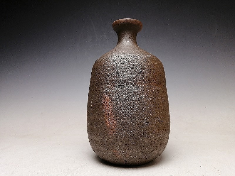 人間国宝 作 藤原啓 藤原 - 備前焼 0 メルカリ 啓の重厚な“緋襷酒杯“
