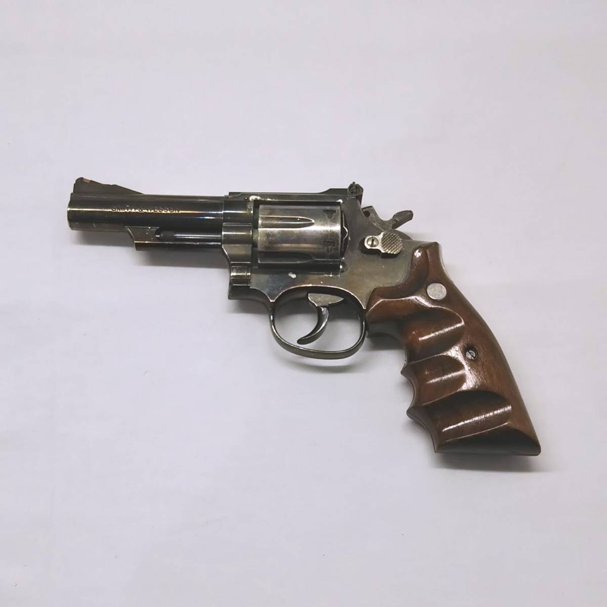 【高品質，正規品】 SMITH & WESSON スミス＆ウェッソン S.&W. 357 MAGNUM MODEL OF 1982 MFG KOKUSAI マグナム モデルガン 木製グリップ(モデルガン)｜売買されたオークション情報、yahooの商品情報をアーカイブ公開 - オー モデルガン