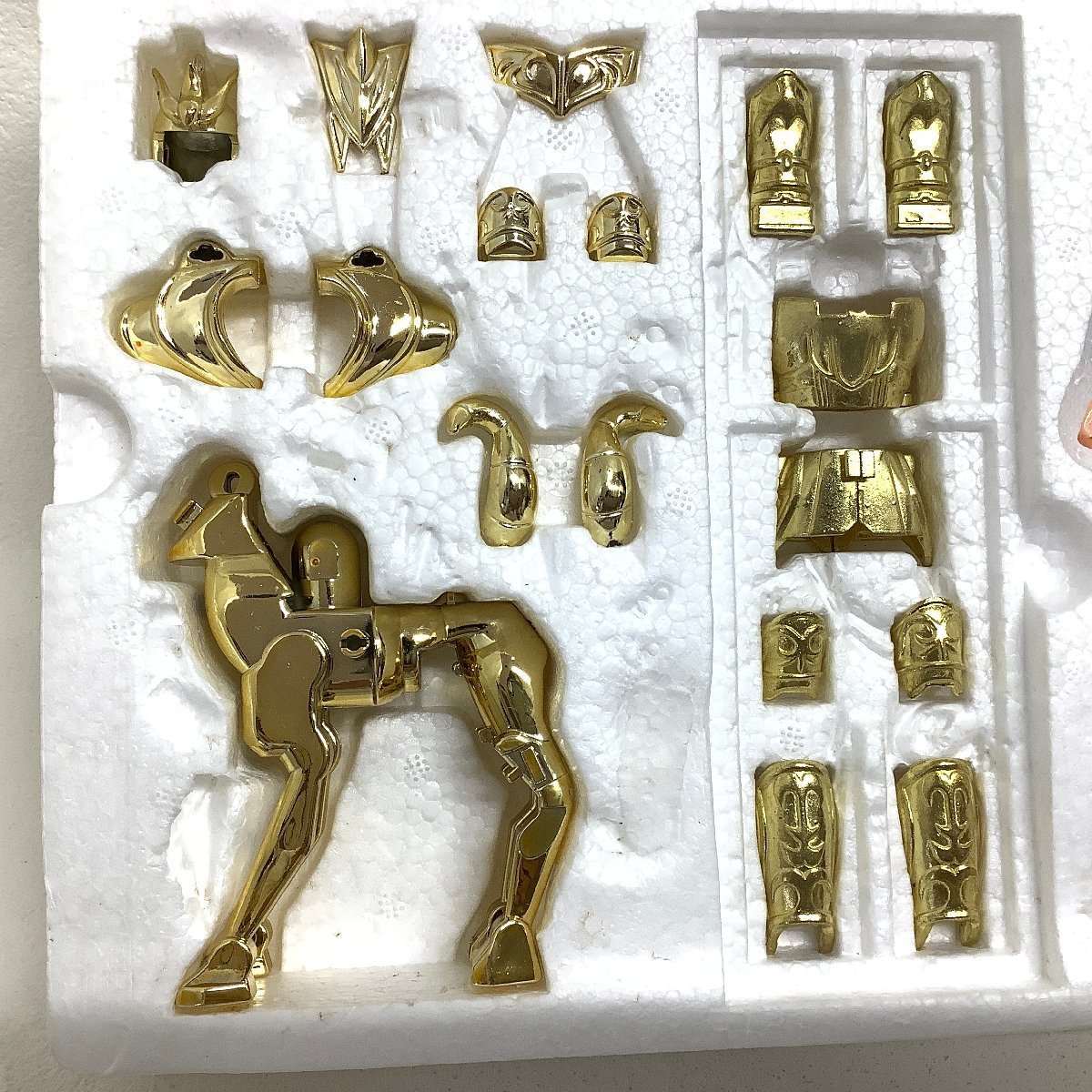 聖闘士聖衣大系 セイントクロスシリーズ 黄金聖衣 牡羊座の聖衣