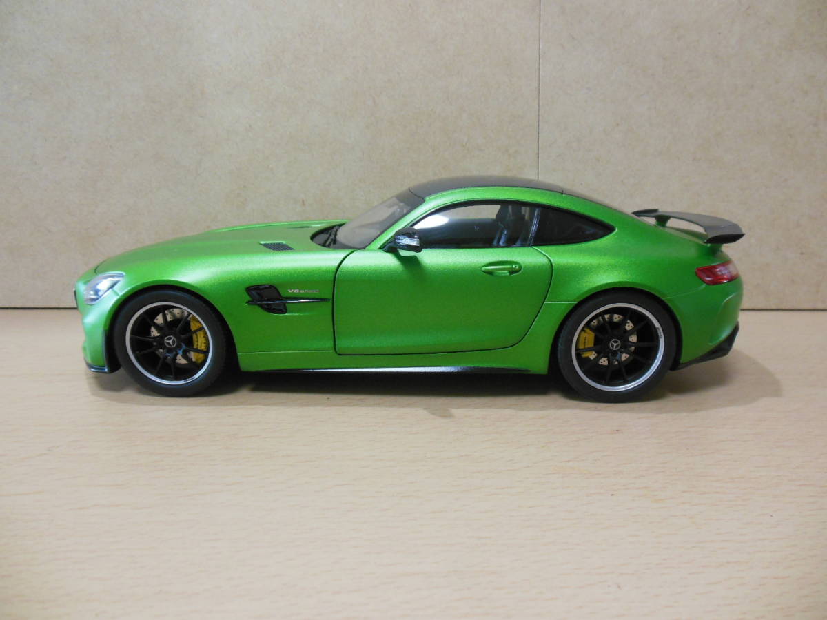 メルセデスベンツ AMG GT-R AMG グリーンヘルマグノ 一部カスタム