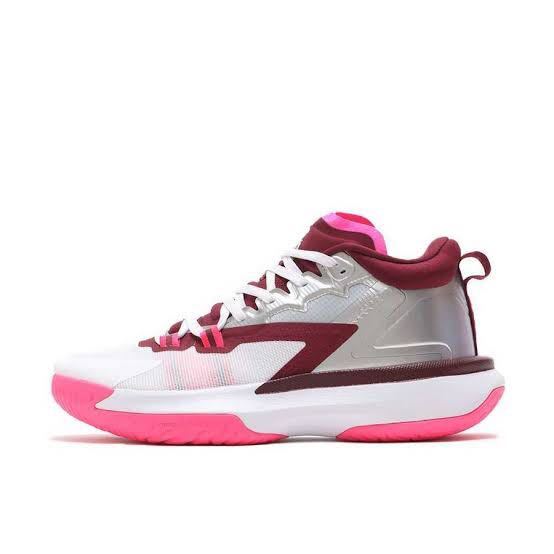 NIKE ジョーダン ZION 1PF DA3129-100/27cm スーパーヒーローのアーマーから着想を得てデザイン 0 PF JORDAN GOLD-WHITE BLACK&frasl;METALLIC PFナイキ