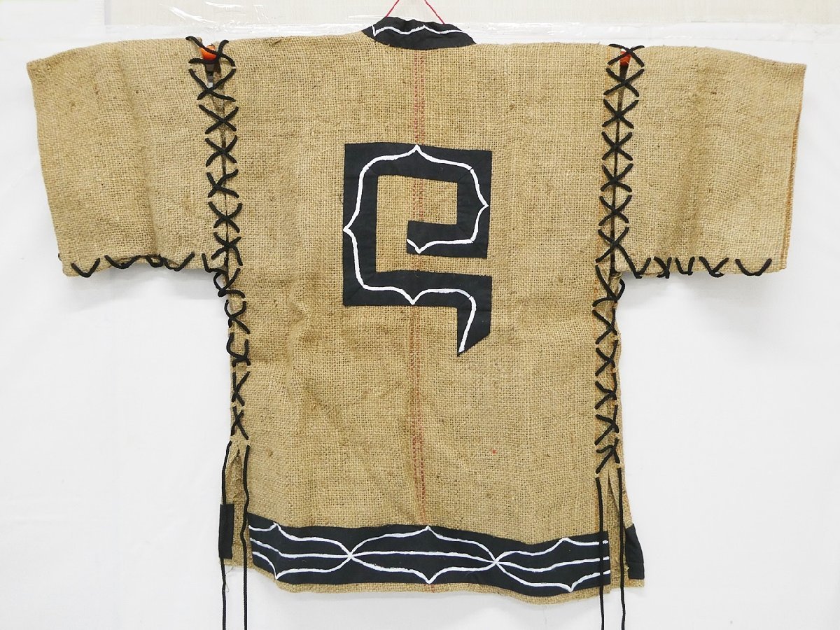 安い，大得価 1 珍品 北海道 アイヌ民族 装束衣装 切伏せ アイヌ 紋様 模様 はっぴ 法被 麻製(一般)｜売買されたオークション情報、yahooの商品情報をアーカイブ公開 - オークファン 一般