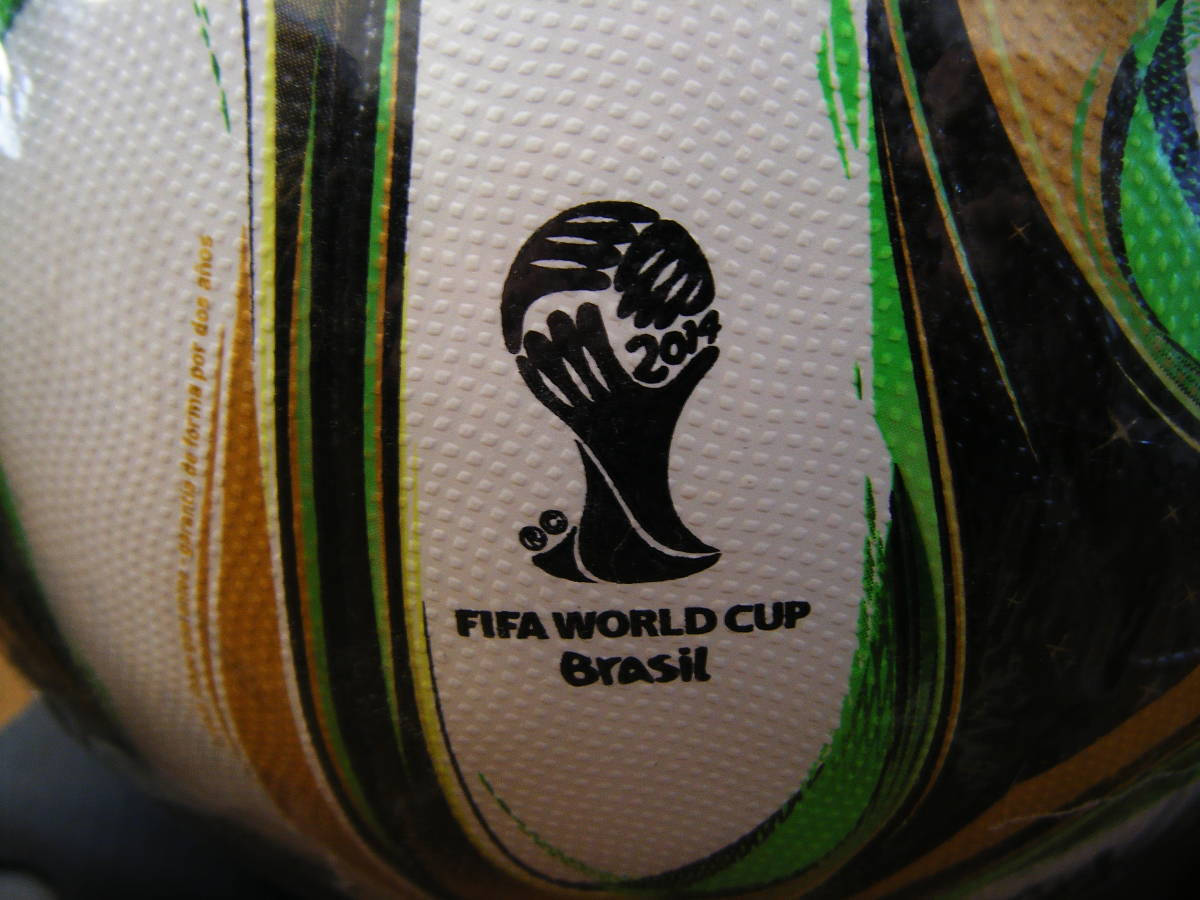 完売品 未使用 Brazuca Final Rio（ブラズーカ）公式球 2014ブラジルW 