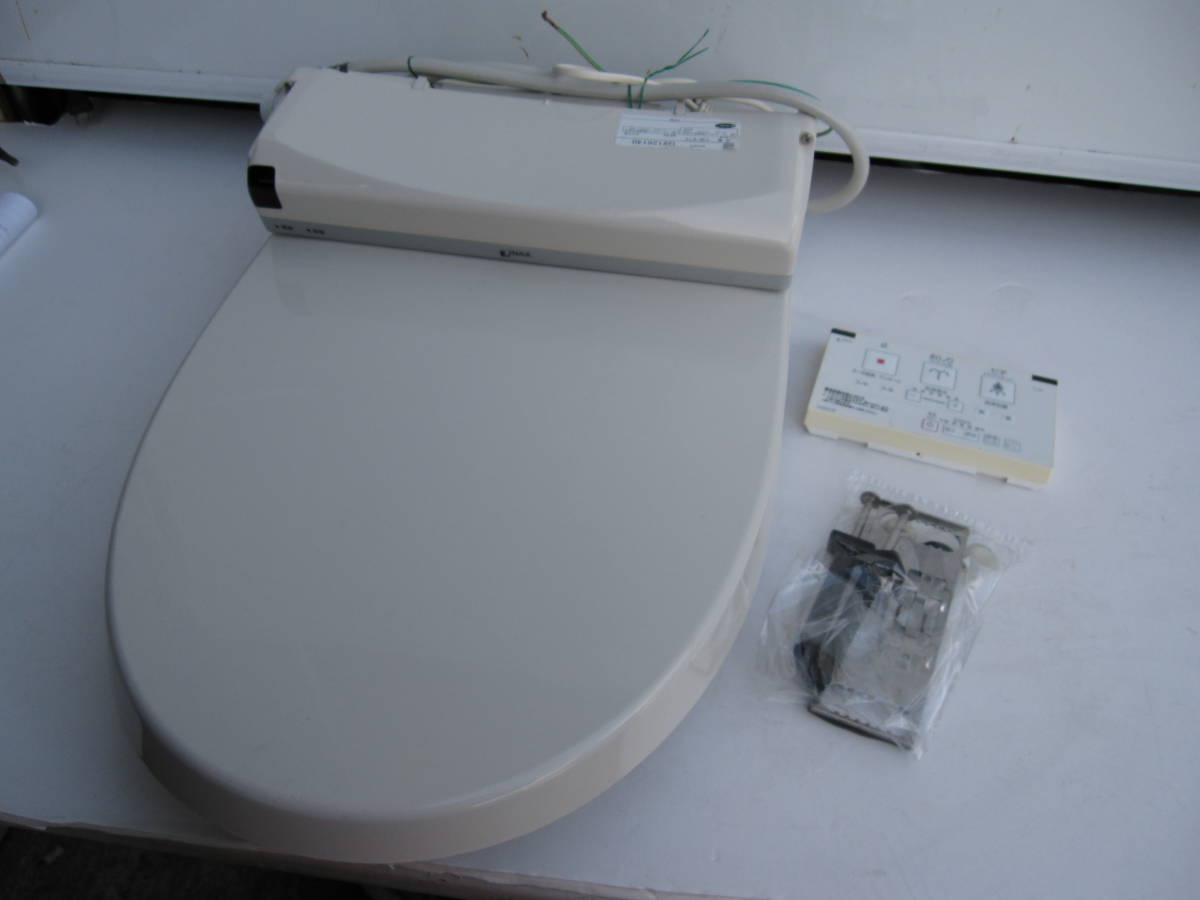 INAX シャワートイレ CW-E71 2012年製 電気温水便座 PASSO 便座 壁リモコン付き 便座洗浄機能付き フルオート センサー ...