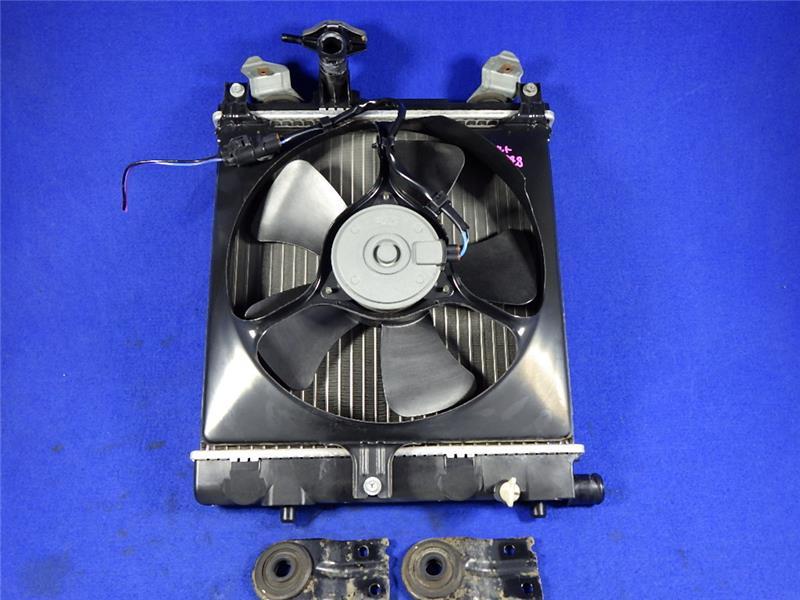 スズキ 純正 アルト 《 HA24S 》 ラジエター 17700-58J10 P21900-22002110