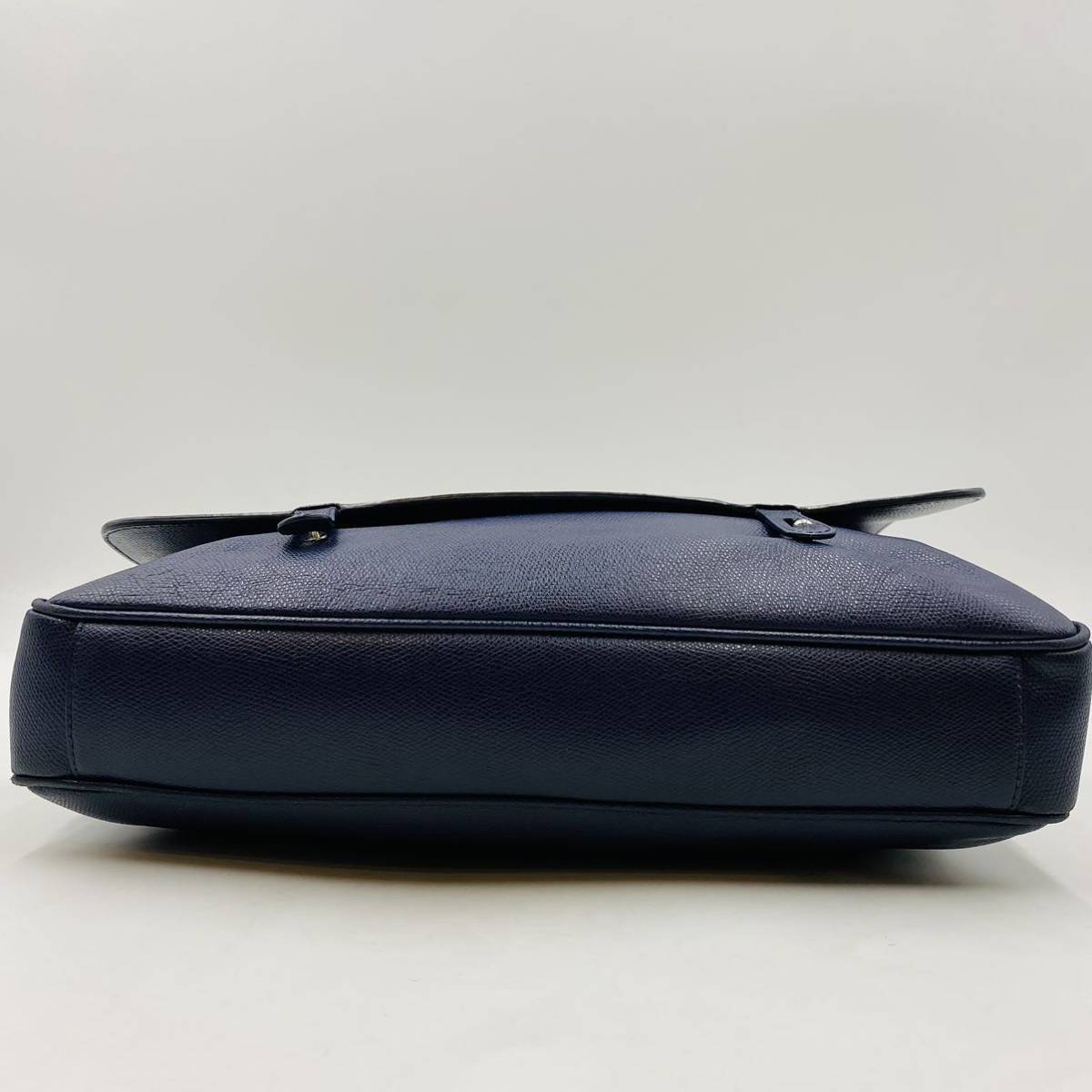 1円【未使用級】入手困難品 フルラ FURLA メッセンジャーバッグ 
