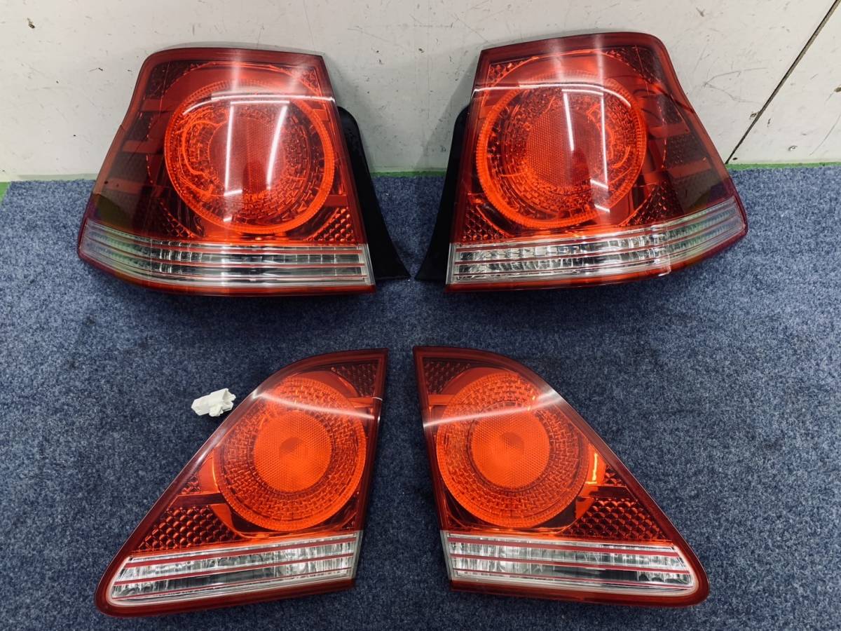 4点 クラウン18系 アスリート テールランプ中古再生品 左右セット 