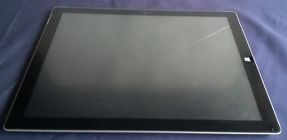 □ ジャンク／液晶割れ □ マイクロソフト Microsoft ☆Surface Pro3
