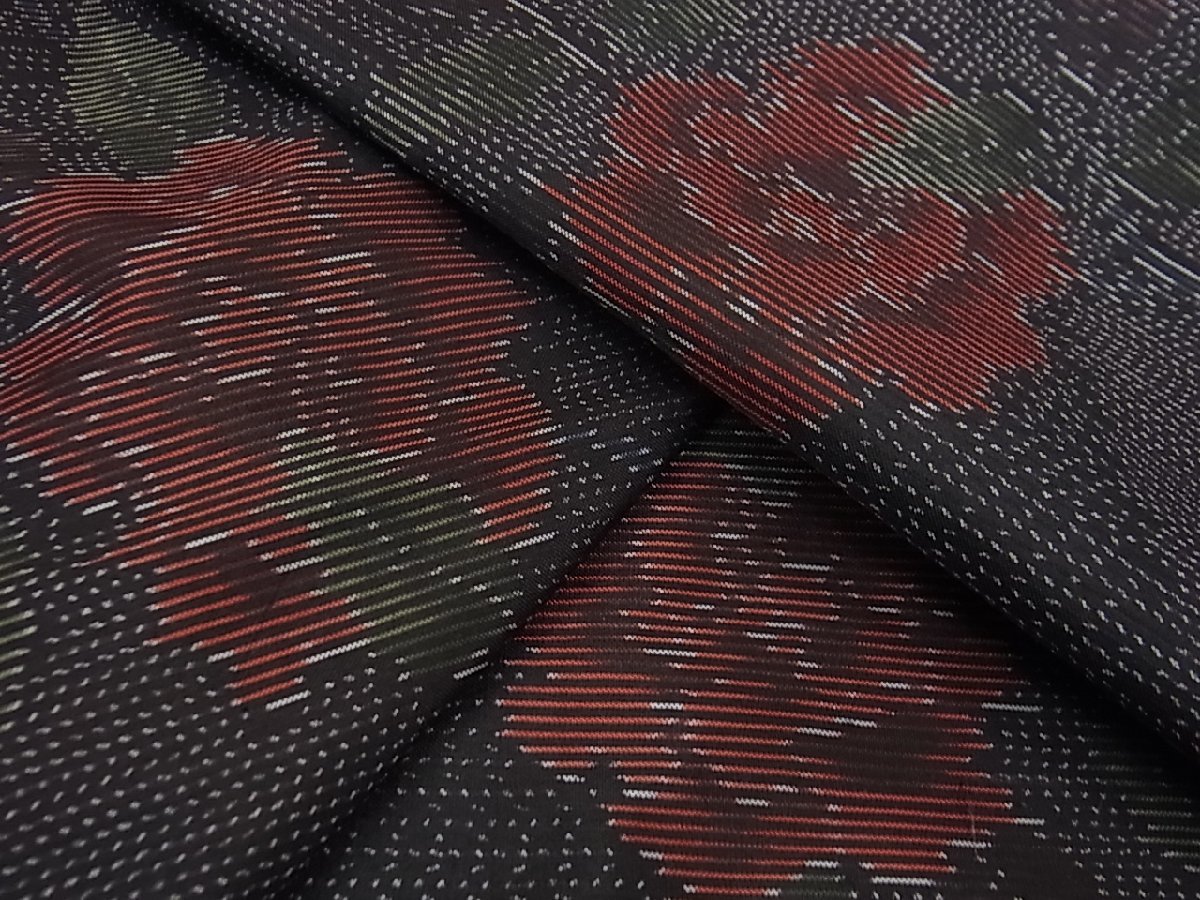 花美人着物□本場大島紬 泥染め 草花文 逸品 ab0710 【公式通販】