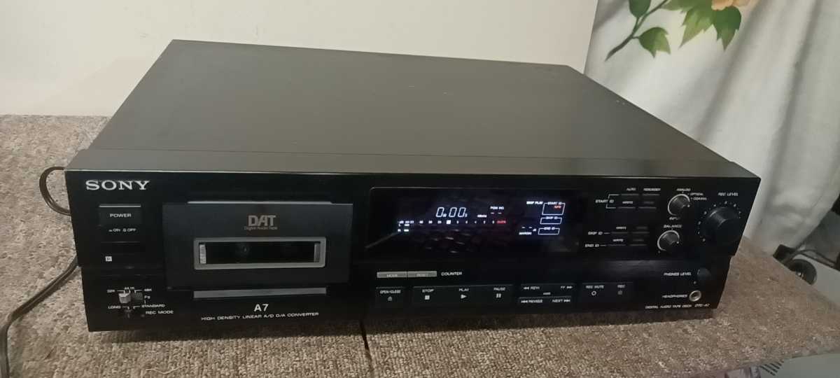 ジャンク扱いSONY DTC-59ES DATデッキ □6133□ジャンク□SONY DTC
