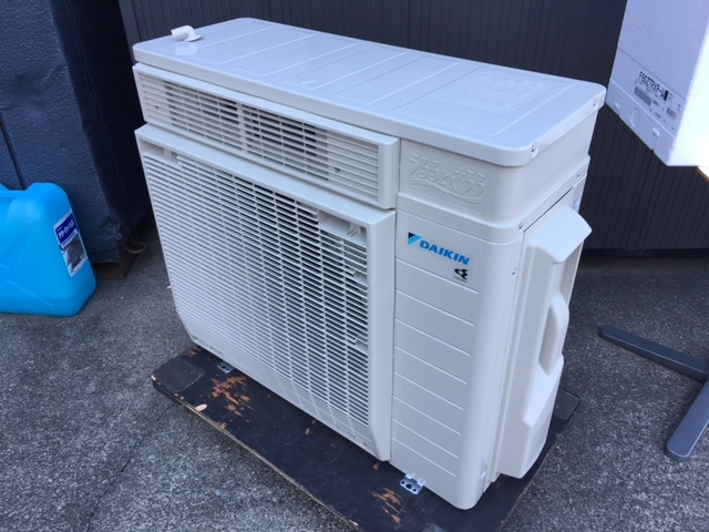 未使用品/2022年モデル】 DAIKIN（ダイキン） うるさらX S90ZTRXP-W