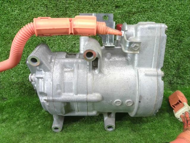 フィット ハイブリッド DAA-GP5 エアコンコンプレッサー A⁄C