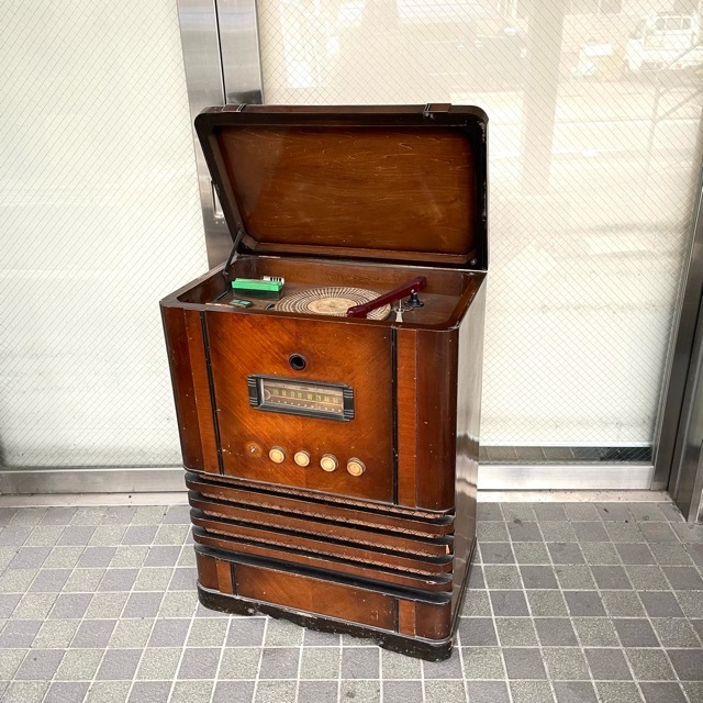 電気蓄音機 レコードプレイヤー 真空管 SILVER VOX 昭和レトロ  