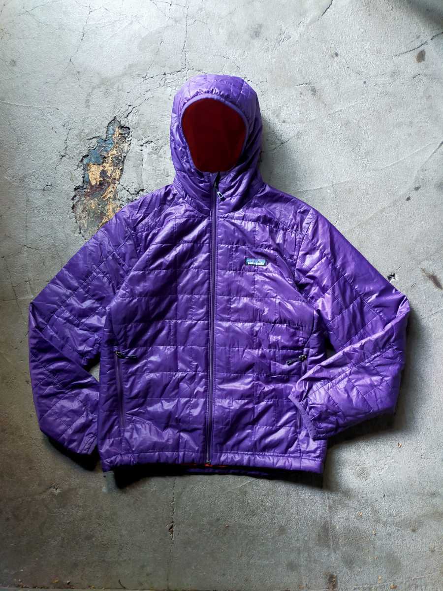 2010年 レアカラー Patagonia ナノパフ フーディー パープル メンズ XS  
