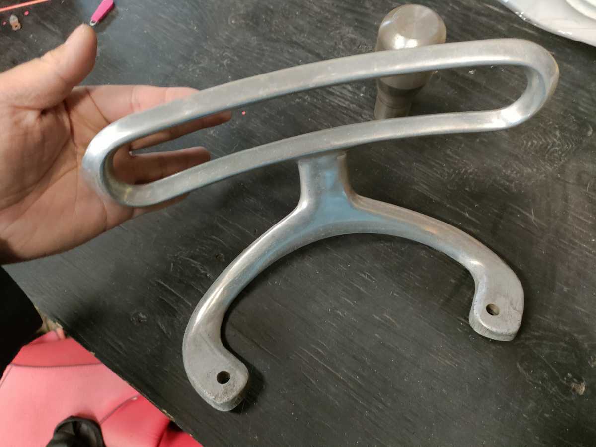 シート用ハンドレール　ハーレー　社外品 シート用ハンドレール ハーレー 社外品