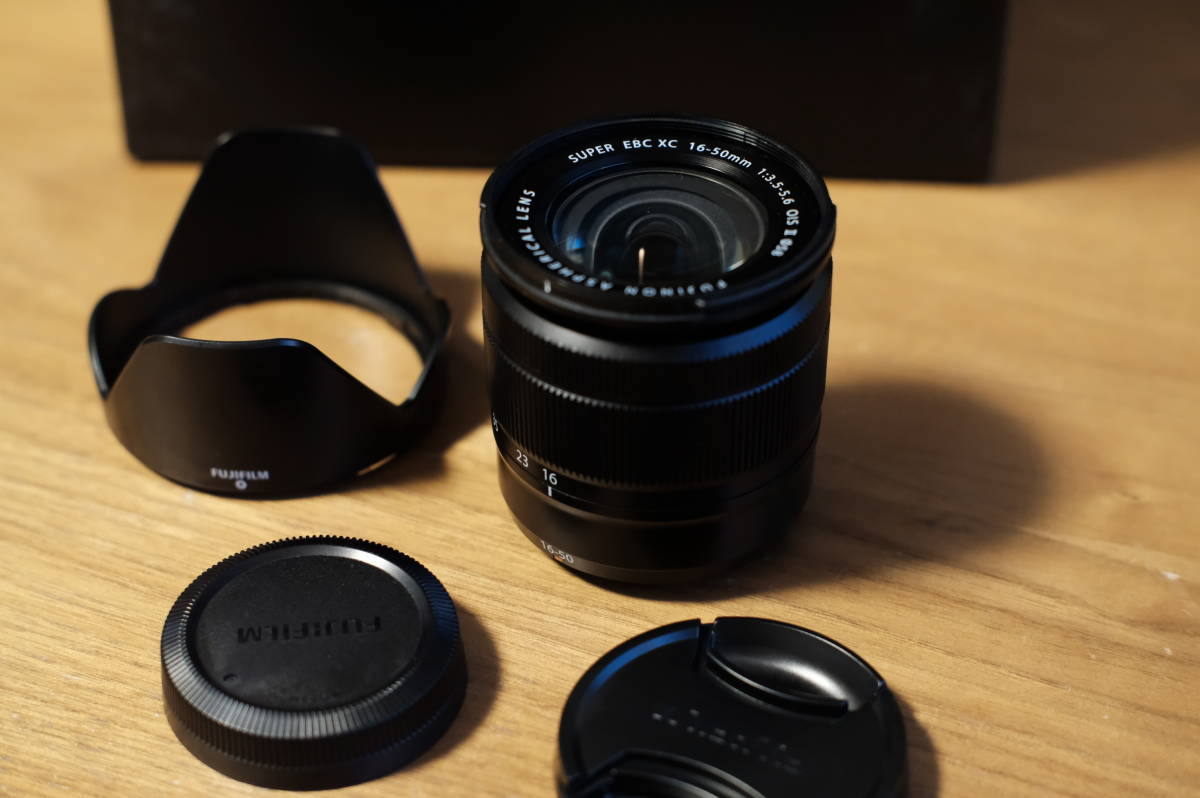 超美品 完動品 Fujifilm X-S10 + XC 16-50mm F3.5-5.6 OIS Ⅱ  