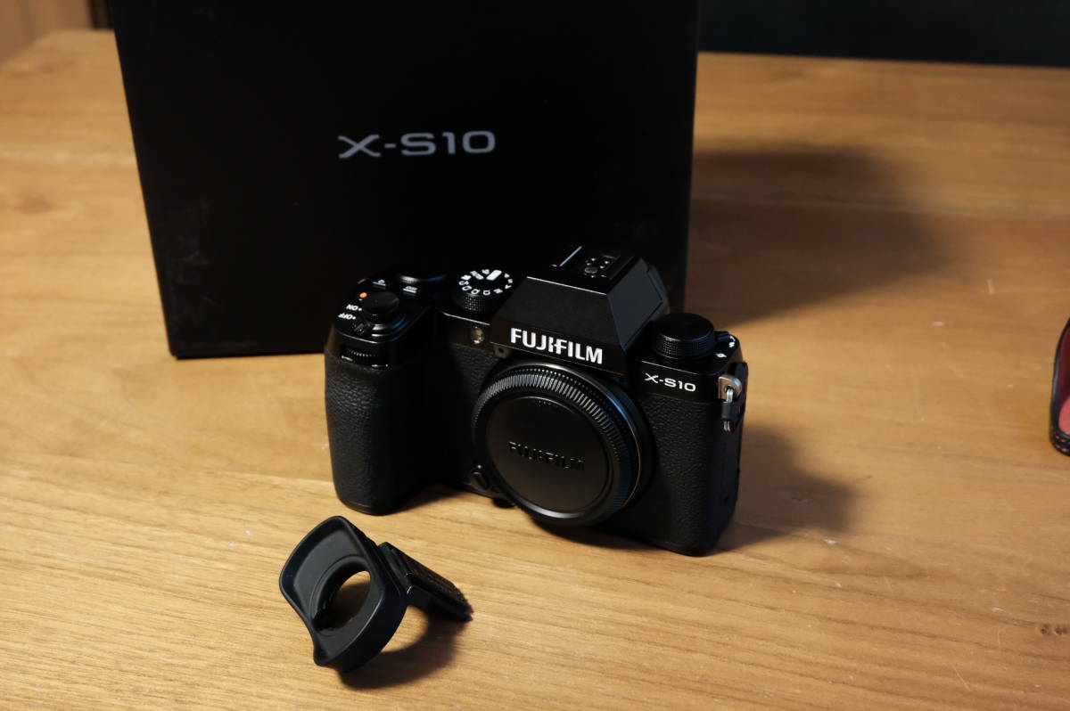 超美品 完動品 Fujifilm X-S10 + XC 16-50mm F3.5-5.6 OIS Ⅱ 標準 