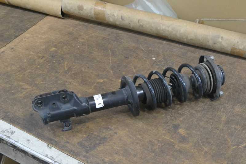 デイズ HWS J 前期(B21W) 純正 取付OK 右 フロント ストラット / 54302-6A00D K066742