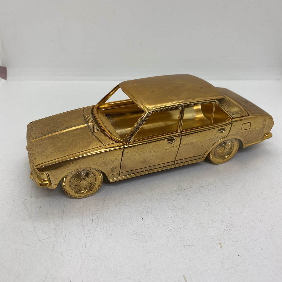 三菱コルト1000F シガレットケース　車 三菱 コルト 1000F シガレットケース 当時物 旧車 昭和レトロ 煙草入れ
