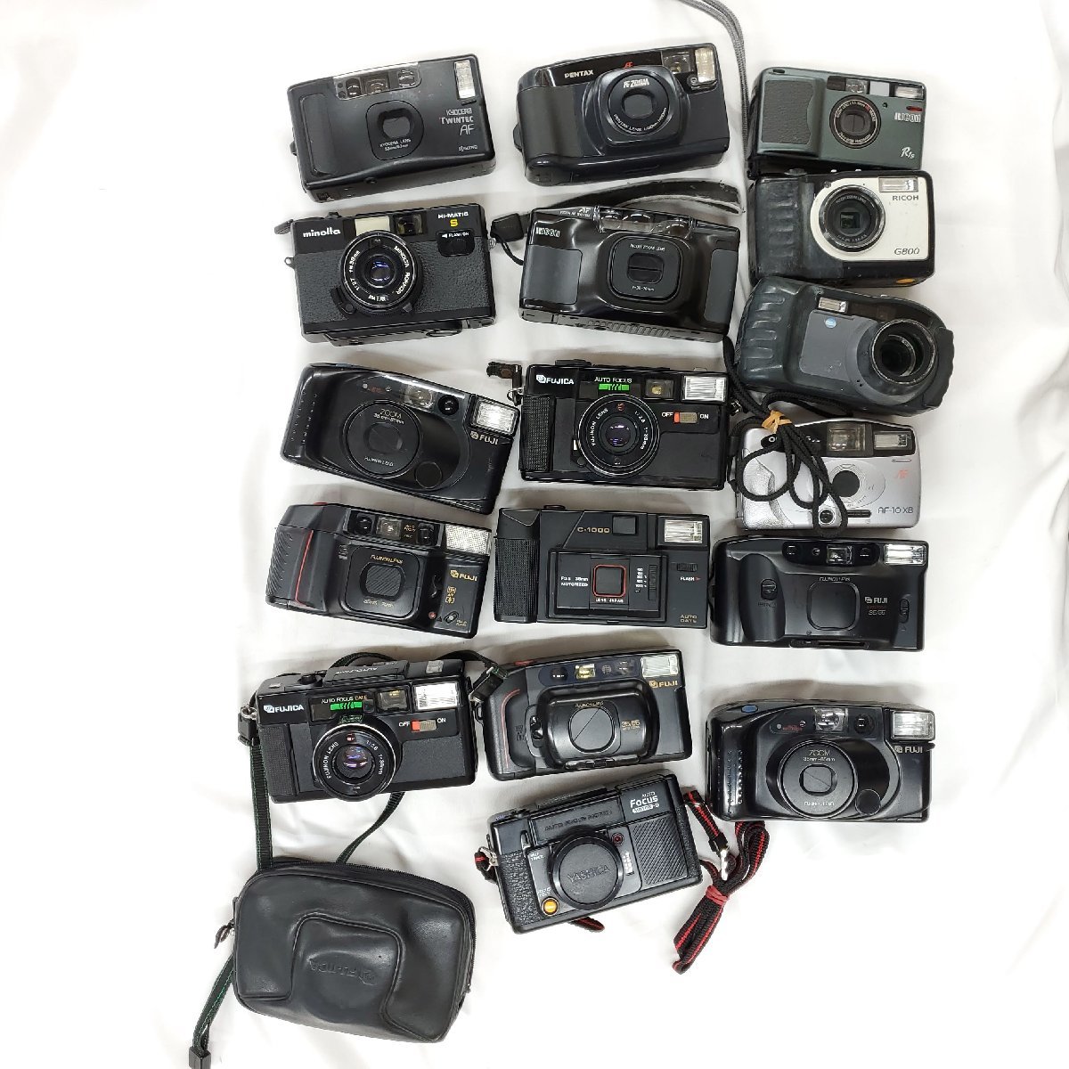カメラ5点まとめ売り　OLYMPUS NIKON KYOCERA Camera KYOCERA まとめて Medium Format ベストセラー コンパクト