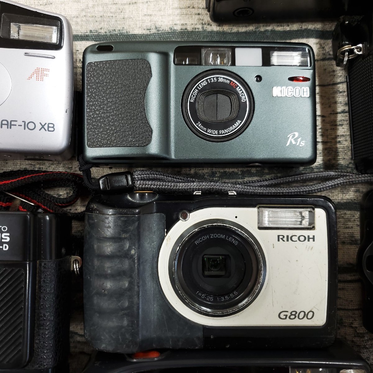 コンパクトカメラ17点まとめ◆FUJI◆FUJICA◆MINOLTA◆OLYMPUS◆PENTAX◆RICOH◆KYOCERA◆YASHICA◆KONICA MINOLTA◆TITAN #1213-3 Camera KYOCERA まとめて Medium Format ベストセラー