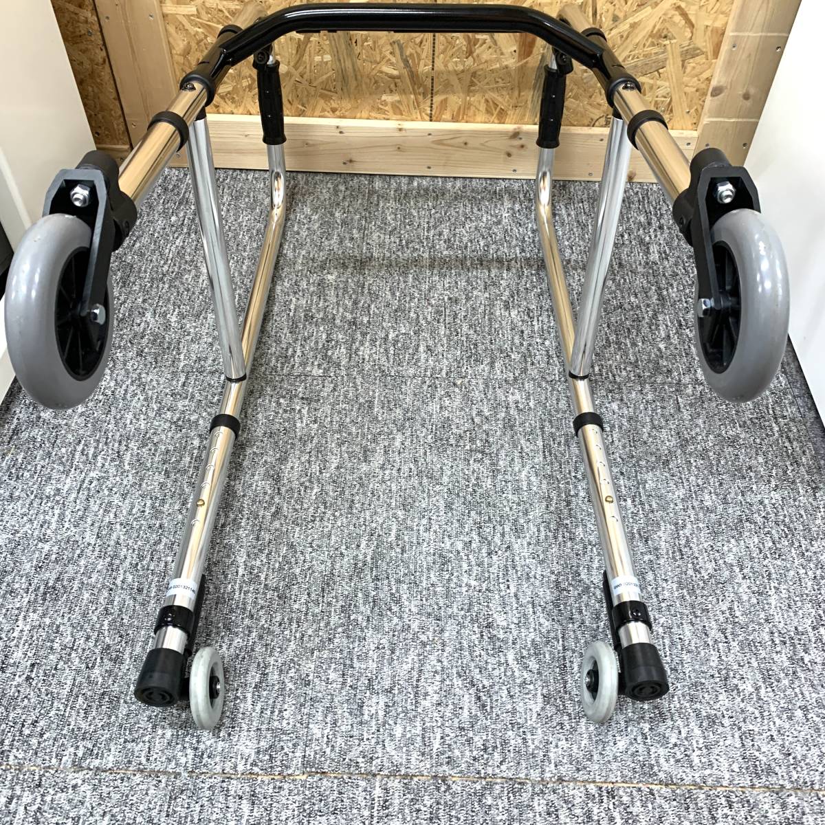 介護用品 歩行補助機 メーカー不明