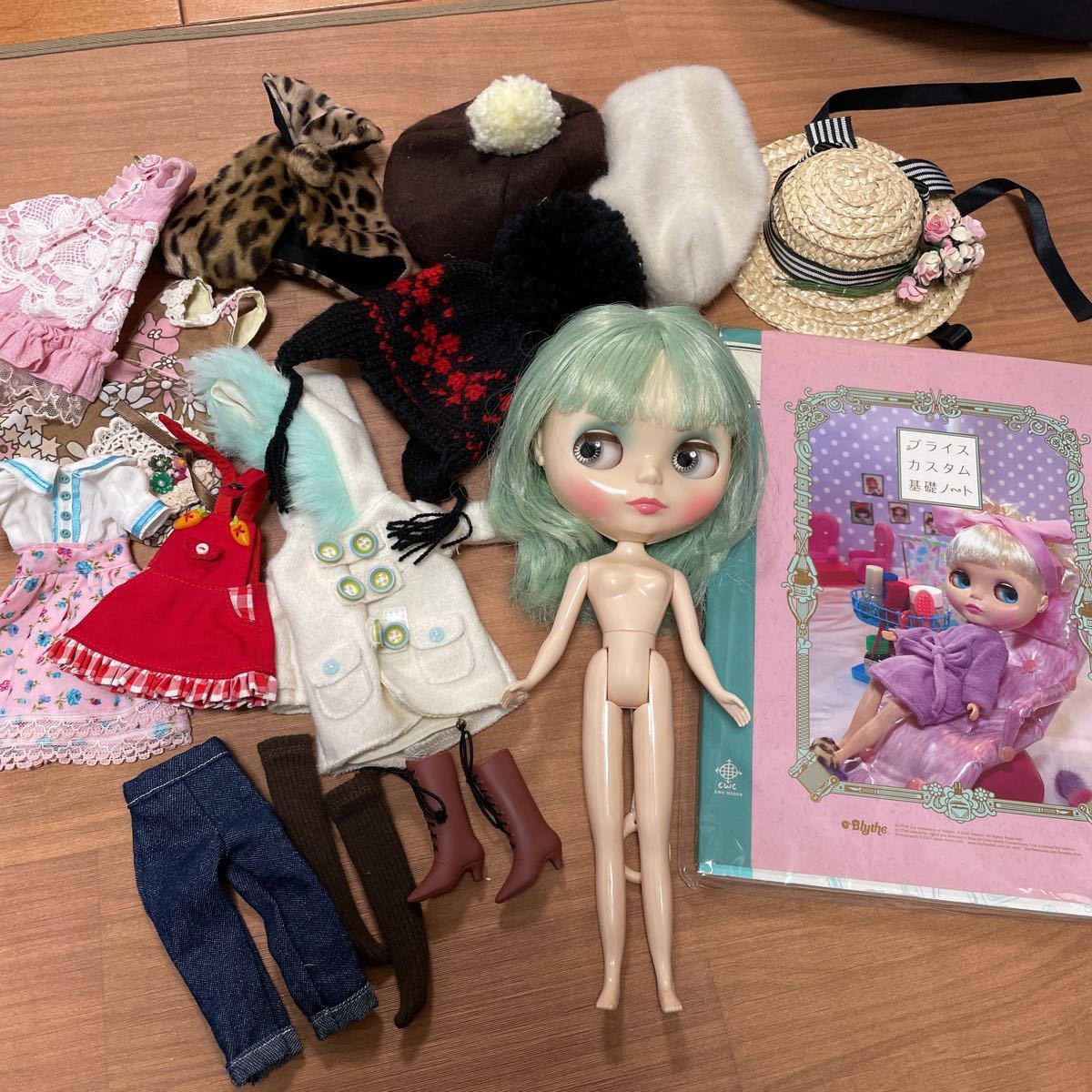 ネオブライス 訳あり 訳ありジャンク ブライス アーバンカウガール 金髪ドールヴィンテージ訳あり いちご柄ワンピース ブライス人形 カスタムブライス BlytheショップSpicaの ♡カスタムプチブライス～ウインク～♡訳あり ジャンク公式通販 おもちゃ 開封品ネオブライス ブライス訳あり品 2026年最新ブライス
