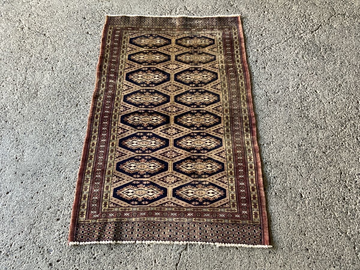 RUGS パキスタン絨毯 | 絨毯 約64cm x 95cm｜SATHI ペルシャ絨毯専門店 