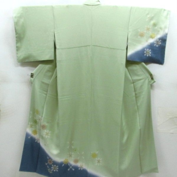 着物10 逸品!! 絹 付下げ 【草野一輝】金彩 雪華 花輪 瑞花文 宝相華 暈し 襦袢・袋帯・帯揚げ・帯締めセット 袷 身丈161cm 裄69.5cm ☆6
