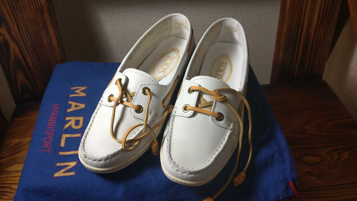 TOD'S レディースシューズ ドライビングシューズ ローファー