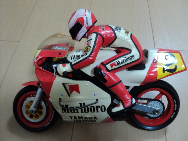 KYOSHO ハングオンレーサー 京商 ハングオンレーサー ヤマハYZR 貴重なオプション付 中古品 YZR500