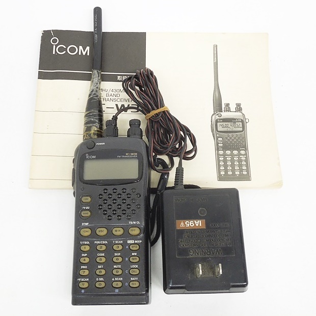 10 06-537561-28 [Y]【A】iCOM アイコム IC-W31 BC-74 トランシーバー 名06