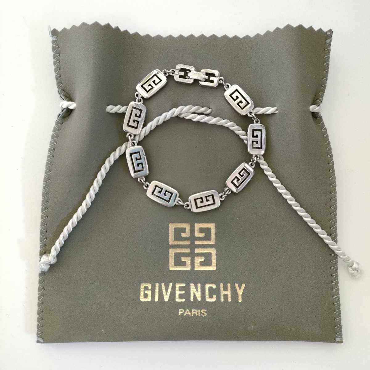 ジバンシー GIVENCHY ブレスレット シルバー色 ロゴ ブランド 