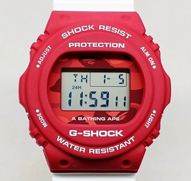 美品 カシオ クォーツ Gショック DW-5750E アベイシングエイプコラボ 箱説付き 9A002F レッド ホワイト CASIO G‐SHOCK A BATHING APE
