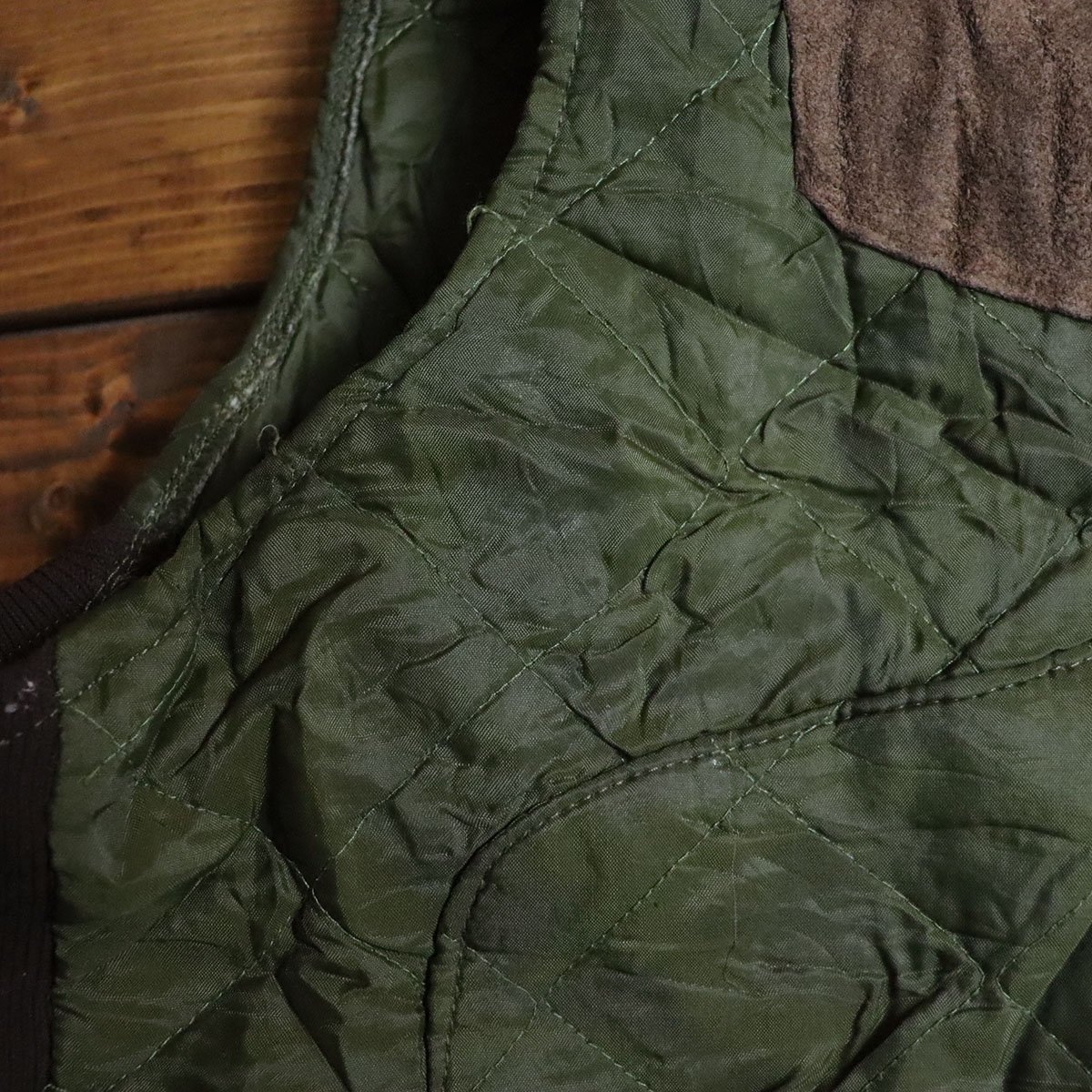 H4M/T12.27-3 イギリス製 Barbour バブアー 旧タグ キルティングベスト 