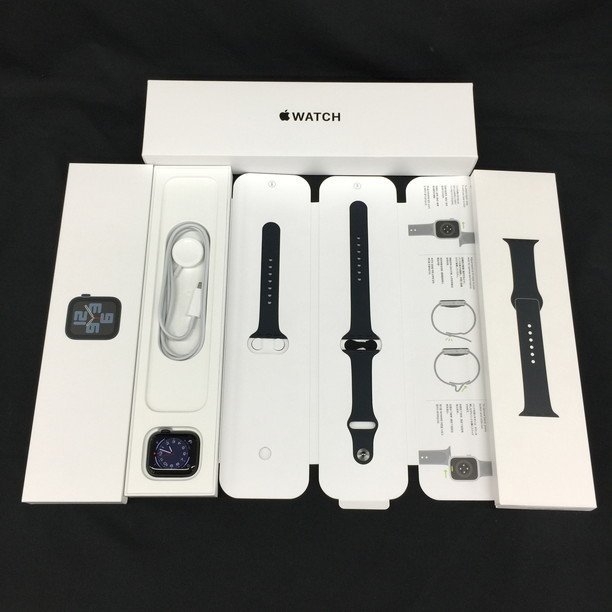 【BAAF2026】Apple Watch SE 第2世代 GPS 40mm　A2722 / MNJT3J/A　ミッドナイト 32GB　付属品 箱付き 通電〇